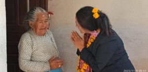 अन्जनाको घरदैलो कार्यक्रममा महिला मतदाताहरू उत्साहित