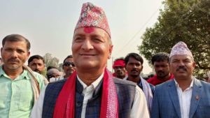 बारा क्षेत्र नम्बर १ बाट खानेपानीमन्त्री चौधरीलाई हराउँदै एमालेका मैनाली निर्वाचित