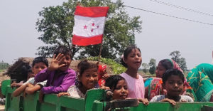 निर्वाचनमा बालबालिका प्रयोग गर्ने सत्तारुढ गठबन्धन पहिलो