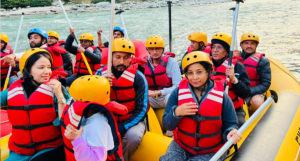 अध्यक्ष प्रचण्ड परिवारसहित सुकुटेमा