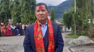 लमजुङमा पृथ्वीसुब्बाले गरे मतदान