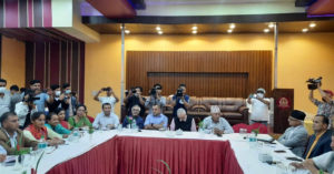 संसदीय दलको नेताका लागि गुटमा सहमति खोज्न शेखर-गगन समूहको भेला