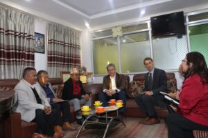 निर्वाचनमा सम्मानजनक उपलब्धि हासिल गरेकोमा राप्रपालाई अमेरिकी राजदूतको बधाई
