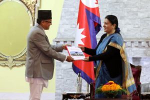 प्रतिनिधिसभा सदस्य निर्वाचनको परिणाम राष्ट्रपतिसमक्ष पेस (फोटो फिचर)