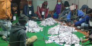 बाजुरामा ४० मतपत्र बढी भेटिएपछि मतगणना रोकियो