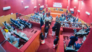 कर्णालीका नवनिर्वाचित सांसदद्वारा शपथ ग्रहण