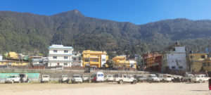 चिदिचौर खेल मैदानमा सवारी पार्किङ