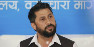 पार्टी र सरकारमा जाने विषयमा पार्टीको लाइन भन्दा बाहिर नबोल्न निर्देशन