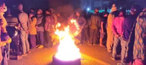 सुर्खेत बसपार्क दुर्घटना: आफन्तद्वारा टायर बालेर आन्दोलन