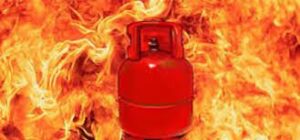 नुवाकोटमा ग्याँस सिलिन्डर पडकिदा आगलागी, मानवीय क्षती भएन