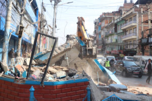 मैतिदेवीस्थित प्रहरी चौकी हटाइँदै