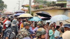 चितवनमा लफडा, दुई मतदान केन्द्रमा स्थगित