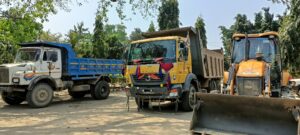 जनप्रतिनिधिकै मिलोमतोमा अवैध उत्खनन, दुईवटा टिप्पर र एक जेसीभी प्रहरी नियन्त्रणमा