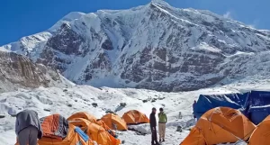 धौलागिरि आरोहणमा गएका पाँच रुसी नागरिकको मृत्यु