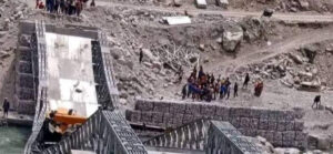 भेरी नदीमा निर्माणधिन बेलिब्रिज भाँचिदा ६ जना घाइते