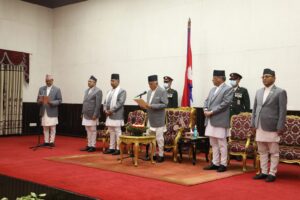 मन्त्रिपरिषद् विस्तार: एनपी साउदले परराष्ट्रमन्त्री र नन्दा चपाईंले यातायात राज्यमन्त्रीको शपथ ग्रहण