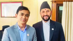 ढाकाकुमार श्रेष्ठसँग गरे रवि लामिछानेले छलफल