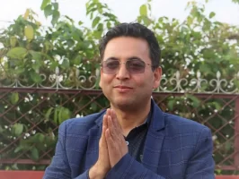 चितवन-२ का मतदातालाई एमाले उम्मेद्‍वारले दिए धन्यवाद