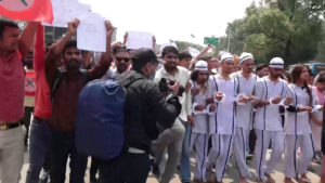 कांग्रेसको भातृ संस्था नेविसंघको प्रदर्शन, बालकृष्णलाई पार्टीबाट हटाउन माग