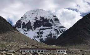 कैलाश मानसरोवर प्रवेशद्वार अधुरै