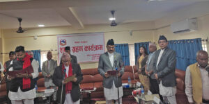 लुम्बिनीका नवनियुक्त मन्त्रीहरुले लिए शपथ