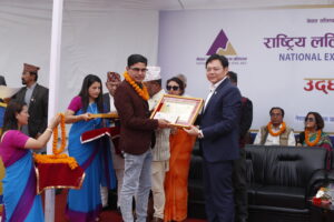 कलाकारसहित सञ्चारकर्मी पुरस्कृत
