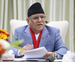 श्रमिकलाई आर्थिक बोझ थपिने निर्णय कार्यान्वयन नगर्न प्रधानमन्त्रीको निर्देशन