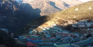 चिसो बढेसँगै सगरमाथा क्षेत्रमा घटे पर्यटक