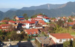 घलेगाउँका घरबास पर्यटकले खचाखच