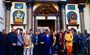 पशुपतिको दर्शन गरि भेटघाट शुरु