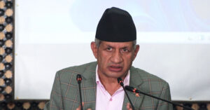 निजामती सेवा ऐन तत्काल कार्यान्वयन गर्नुपर्छ : नेता ज्ञवाली