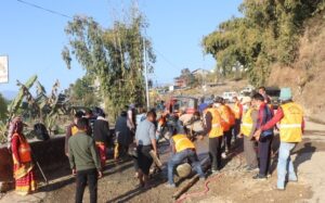 भोजपुरको पुरानो बसपार्क क्षेत्रको सडक मर्मत