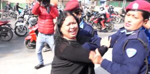 न्यायाधीश गिरीकी पत्नीले गरिन् सर्वोच्च परिसरमा आत्मदाह प्रयास