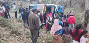 पिकनिक बस दुर्घटना, १४ घाईते