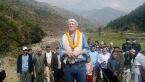 बेलायतका विकासमन्त्री दैलेखको दुर्गम गाउँ नौमूलेमा