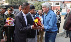 बेलायतका विकासमन्त्रीद्वारा लुम्बिनी प्रादेशिक अस्पतालको अवलोकन