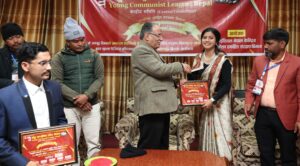प्रधानमन्त्री प्रचण्डद्वारा ‘डिजिटल वक्तृत्वकला’ का विजेतालाई पुरस्कार वितरण