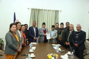 संसदीय टोलीद्धारा चीन भ्रमण प्रतिवेदन प्रधानमन्त्रीलाई हस्तान्तरण