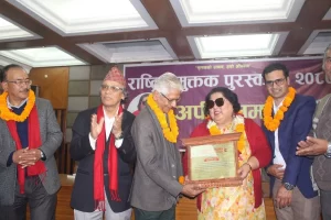 ‘राष्ट्रिय मुक्तक पुरस्कार’ शेरचनलाई