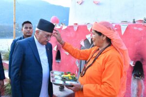 एमाले अध्यक्ष ओलीद्वारा परशुराम धामको दर्शन (फाेटाेफिचर)