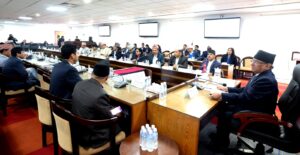 मातहतका कार्यालयहरूलाई निर्धारित लक्ष्य हासिल गर्न प्रधानमन्त्रीको निर्देशन