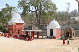 पुरातात्विक नागेश्वर मन्दिर ओझेलमा