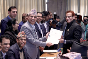 युवराज शर्मालाई राष्ट्रिय सभाको अध्यक्षमा निर्वाचित गरियोस् भन्ने प्रस्ताव अस्वीकृत