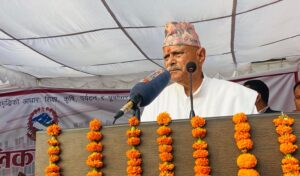 धर्ममा राजनीति हुँदा समाजमा विकृति बढिरहेको छ: डा. रामवरण यादव