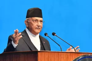 गृहमन्त्री लामिछानेलाई बदनाम गर्न खोजियोः अध्यक्ष ओली