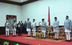 राष्ट्रपतिसमक्ष नवनियुक्त मन्त्रीहरुको शपथ