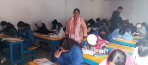 जिल्लाभरिका एसइई परीक्षार्थी एउटै कोठामा