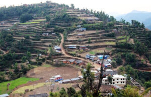 पर्यटकीय क्षेत्र अर्नाकोट पुग्ने सडक १६ वर्षपछि स्तरोन्नति हुँदै