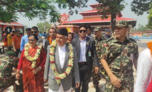 राष्ट्रपतिद्वारा छिन्नमस्ता मन्दिरमा पूजाअर्चना