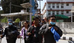 रुसी सेनामा भर्ती भएका परिवारले सिंहदरबार अगाडि गरे प्रदर्शन